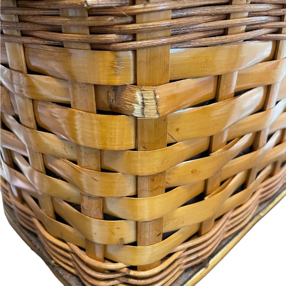 Picnic Time Romance picnic basket deluxe service for two Rattan Wood Vintage New